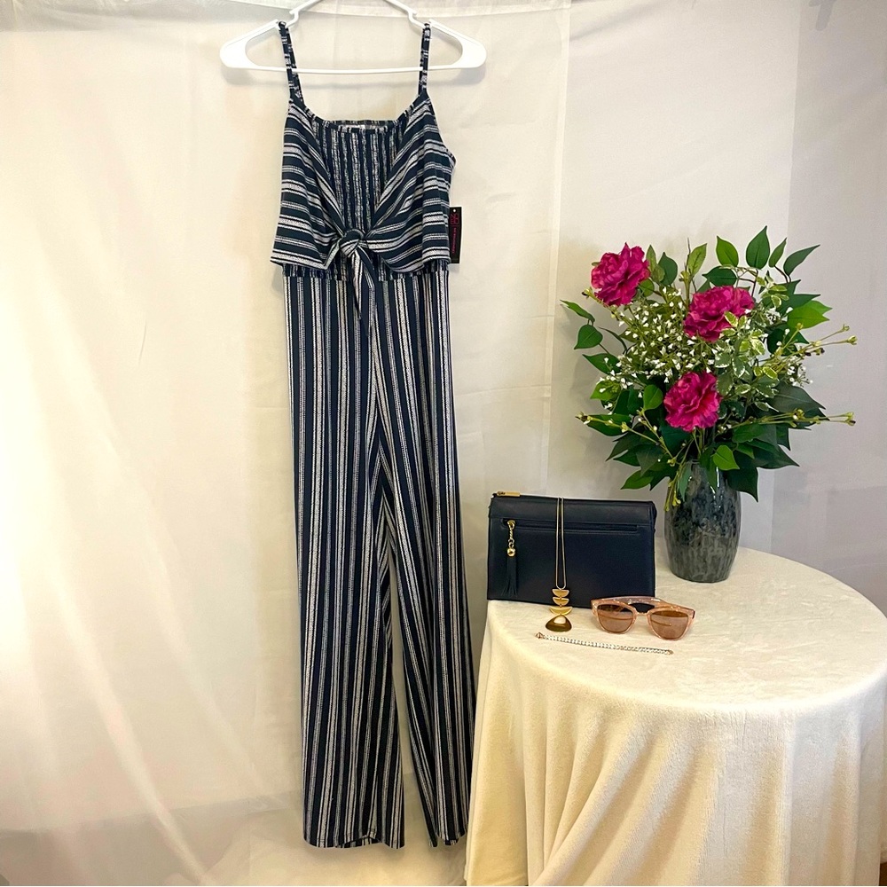 No Boundaries Juniors' Tie Front Jumpsuit size L (11-13)